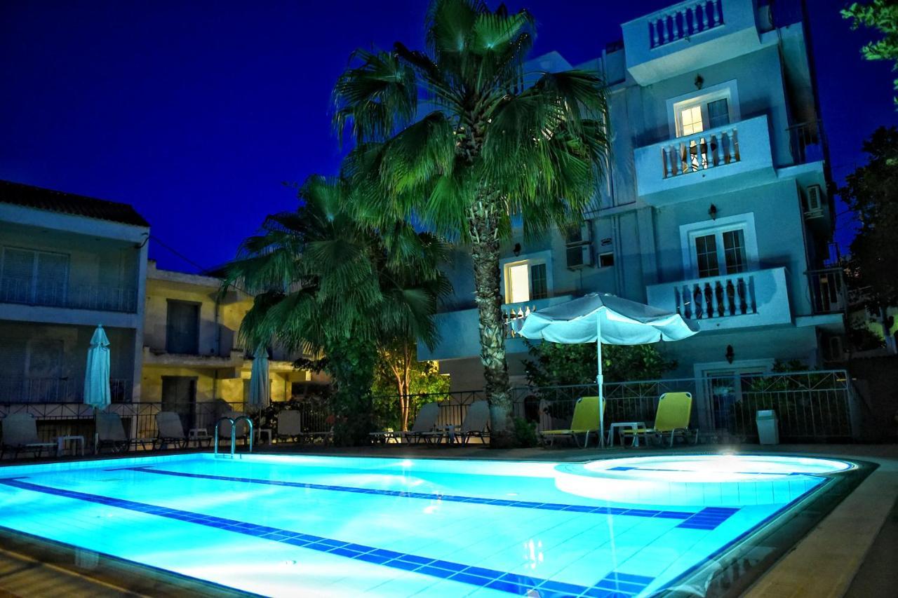 Skalidis Apartments トロン エクステリア 写真