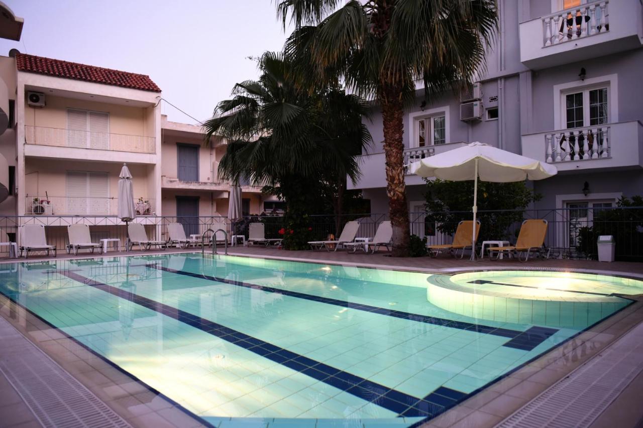 Skalidis Apartments トロン エクステリア 写真