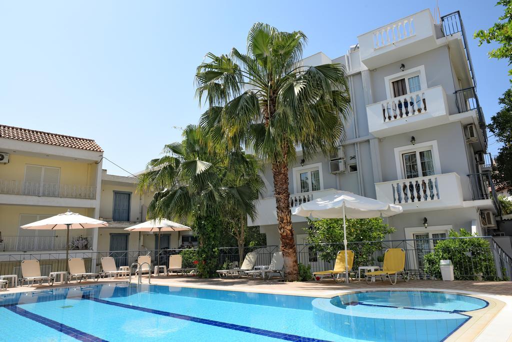 Skalidis Apartments トロン エクステリア 写真